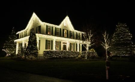 Holiday lighting